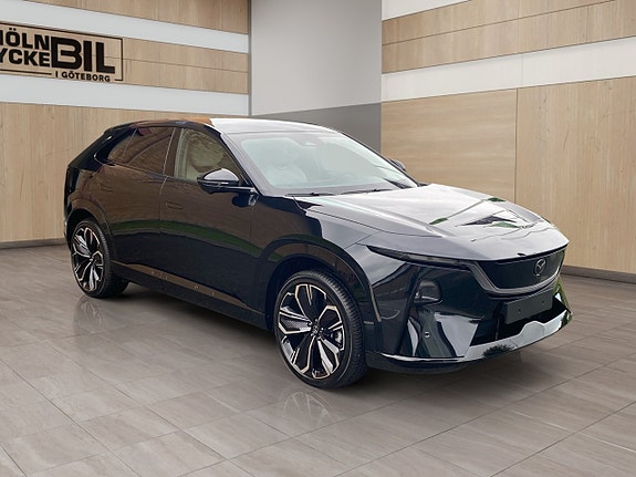 Mazda CX-6e 4 of 18