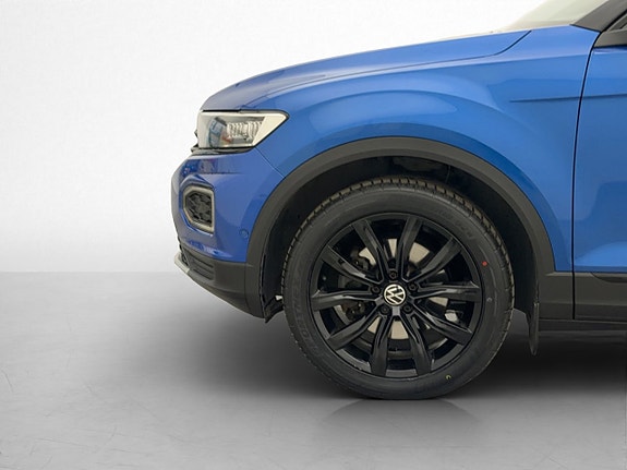 Volkswagen T-Roc 29 of 30
