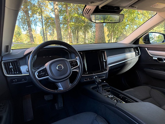 Volvo V90 8 of 15
