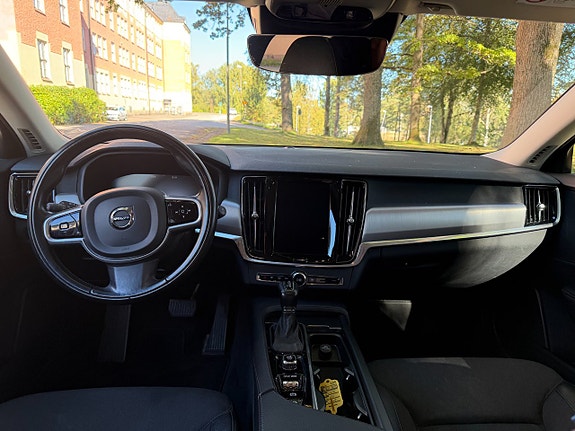 Volvo V90 9 of 15