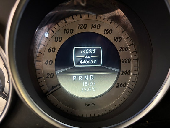 Mercedes-Benz C220 9 of 9