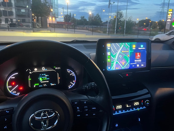 Toyota Yaris Cross 12 of 16
