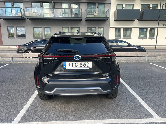Toyota Yaris Cross 4 of 16