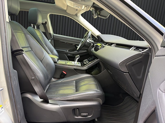 Land Rover Range Rover Evoque 12 of 23