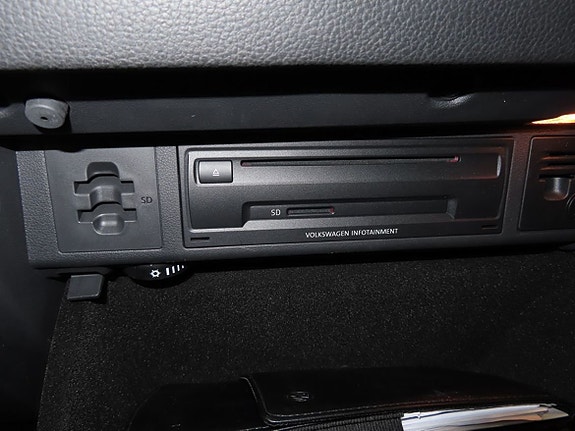 Volkswagen Golf Sportsvan 18 of 20