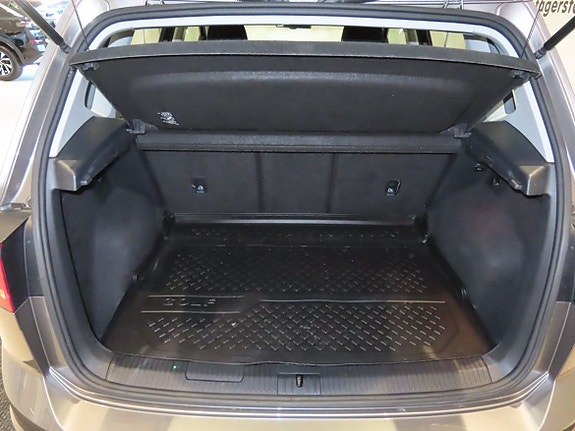 Volkswagen Golf Sportsvan 11 of 20