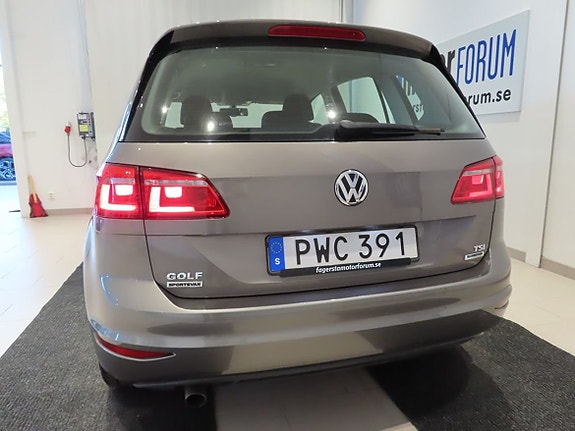 Volkswagen Golf Sportsvan 5 of 20