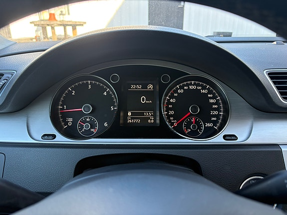 Volkswagen Passat Alltrack 11 of 15