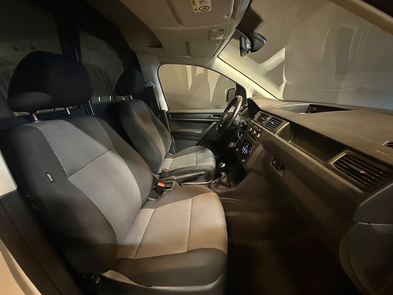 Volkswagen Caddy 16 of 19