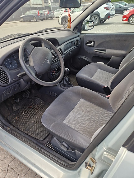 Renault Megane I 8 of 8