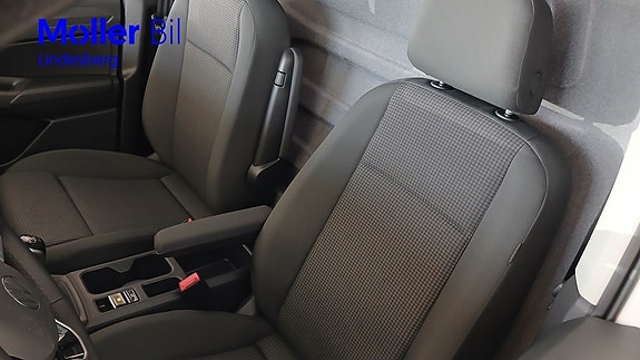 Volkswagen Caddy 17 of 27