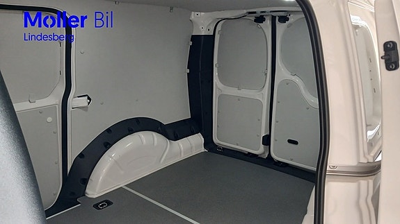 Volkswagen Caddy 12 of 27