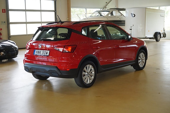 Seat Arona 2 of 13