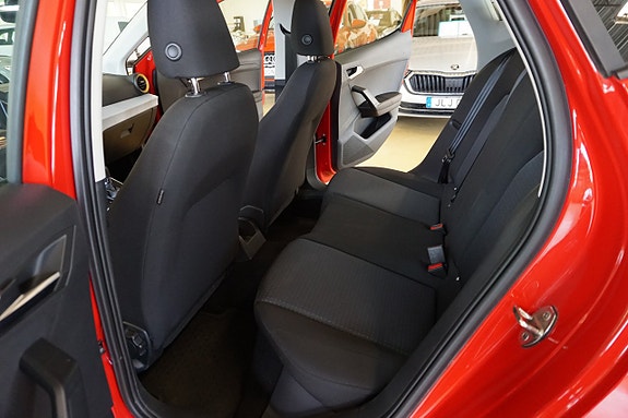 Seat Arona 4 of 13