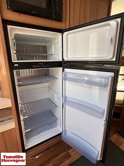 Knaus 590 Uk Scandinavian Selection, Südwind 12 of 21