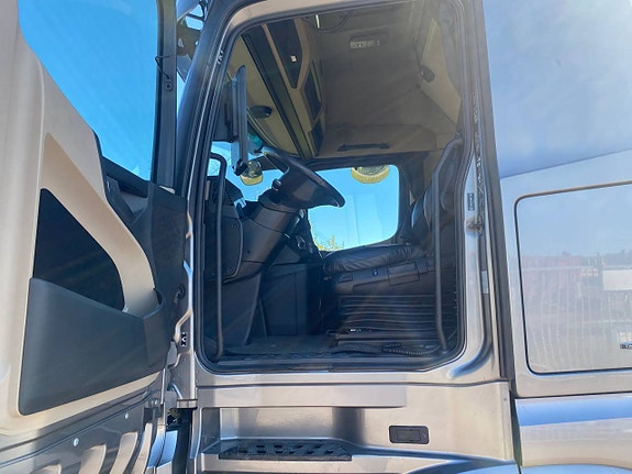 Mercedes-Benz Actros 2553 6 of 12