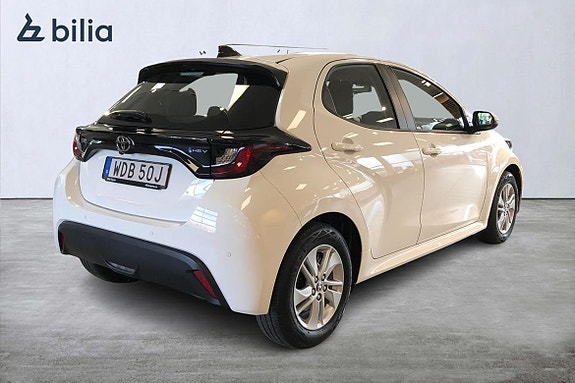 Toyota Yaris 19 of 21