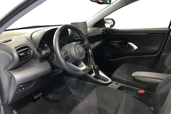 Toyota Yaris 14 of 21
