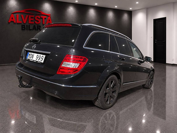 Mercedes-Benz C180 4 of 14