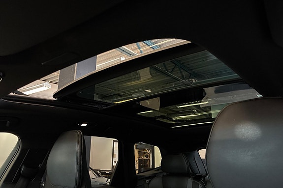Volvo XC60 16 of 28