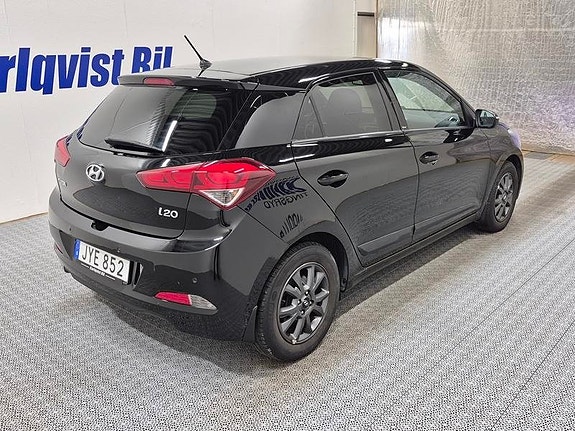 Hyundai i20 4 of 7