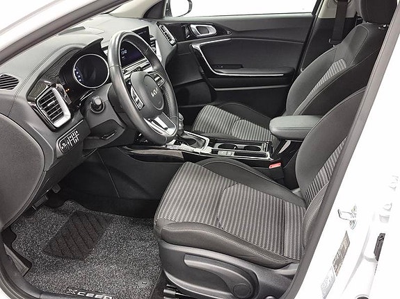 Kia XCeed 2 of 8