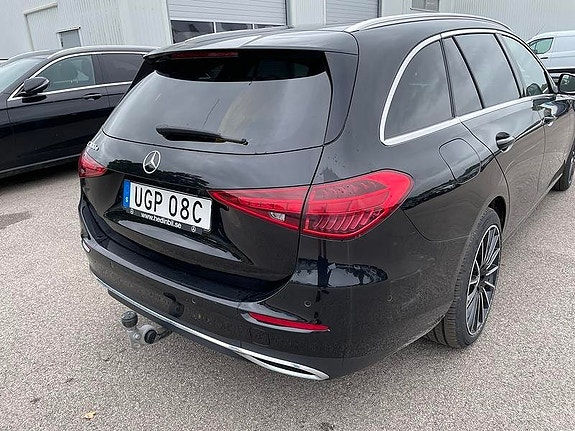 Mercedes-Benz C300 e 3 of 5