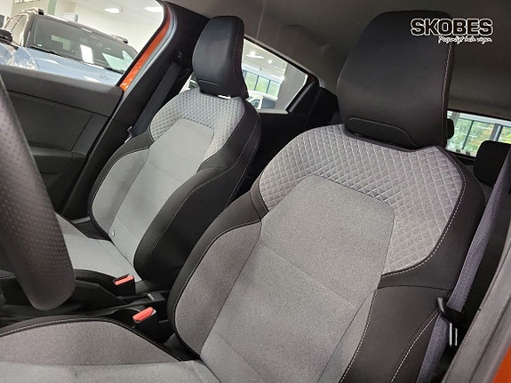 Renault Clio 9 of 19