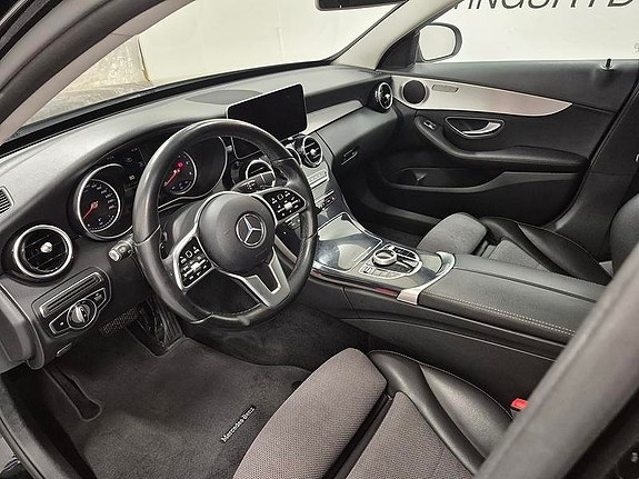 Mercedes-Benz C200 d 2 of 9