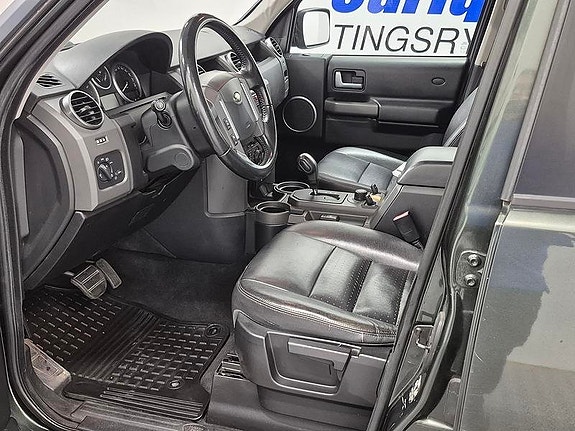 Land Rover Discovery 2 of 8