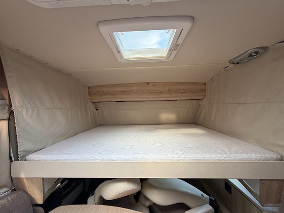 Eura Mobil Integra Line 720 QB Justerbar Queensbed! ALDE! 3500kg! Vinteranpassad! Värmeväxlare! AC i bodel! Litiumbatter 15 of 22