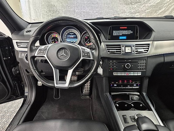 Mercedes-Benz E220 6 of 10