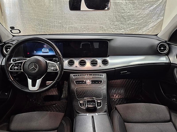 Mercedes-Benz E200 d 6 of 8