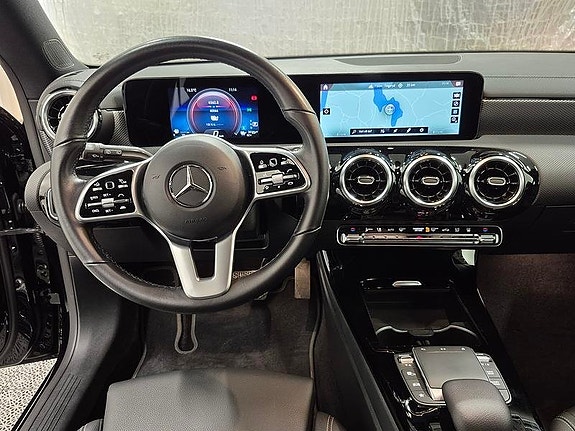 Mercedes-Benz CLA250 e 6 of 7