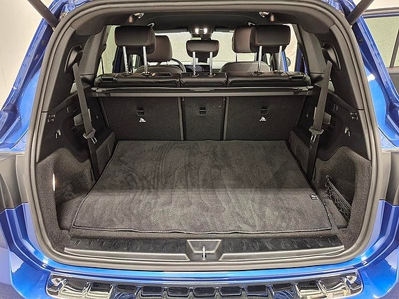 Mercedes-Benz GLB220 d 12 of 13