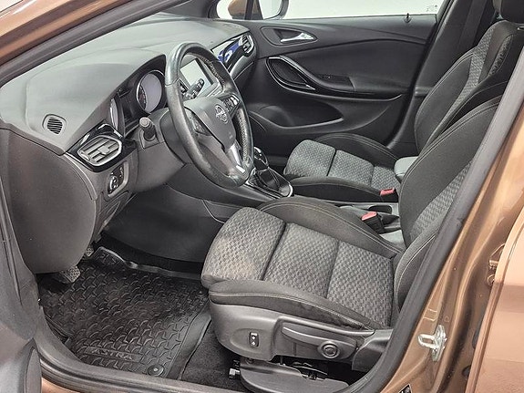 Opel Astra 2 of 7