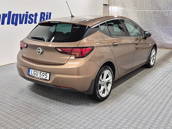Opel Astra 4 of 7