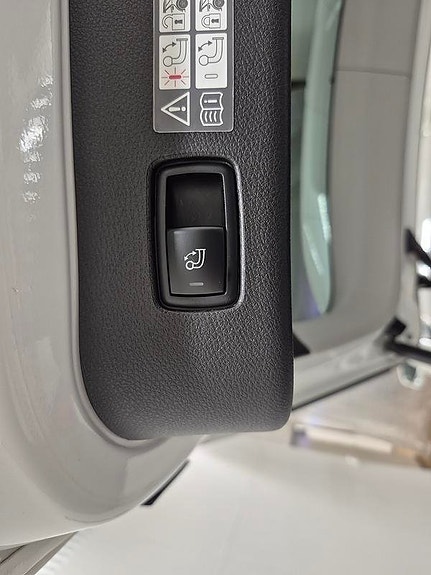 Mercedes-Benz GLE350 d 11 of 13