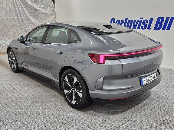 Polestar 4 5 of 13