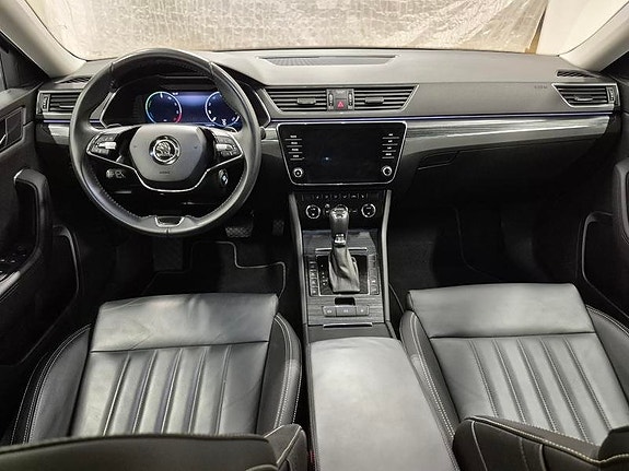 Skoda Superb 6 of 12