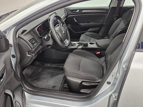 Renault Megane 2 of 8