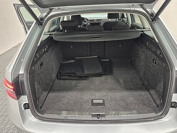 Skoda Superb 11 of 11