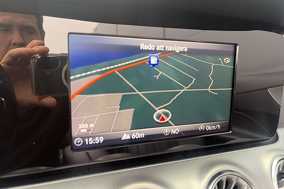 Mercedes-Benz E200 18 of 19