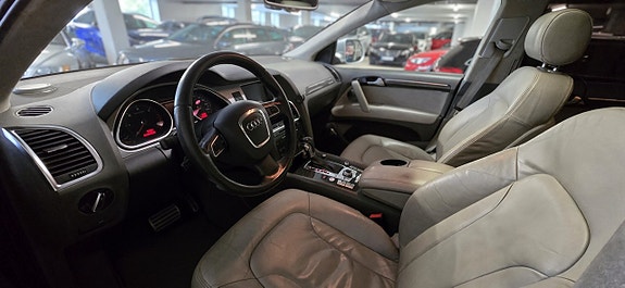 Audi Q7 12 of 14