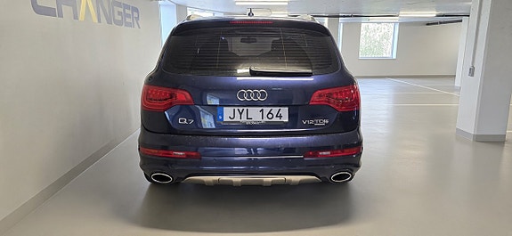 Audi Q7 4 of 14