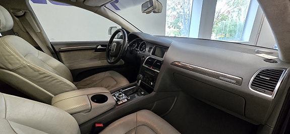 Audi Q7 8 of 14