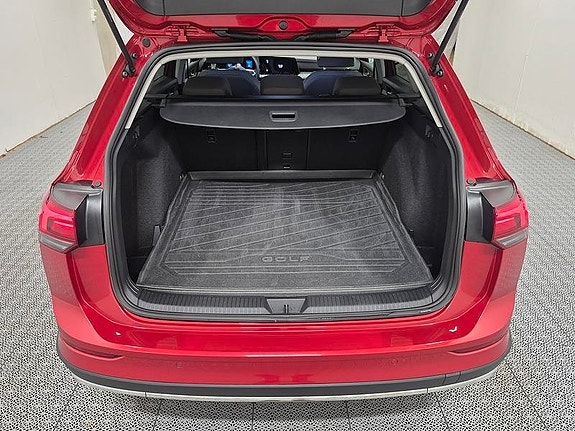 Volkswagen Golf Alltrack 10 of 10