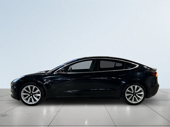 Tesla Model 3 4 of 24