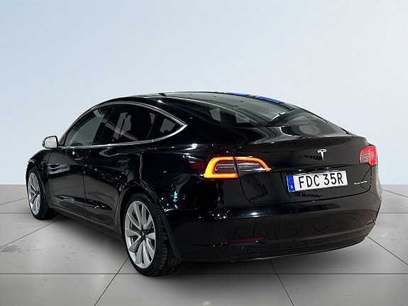 Tesla Model 3 5 of 24