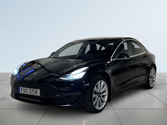 Tesla Model 3 16 of 24